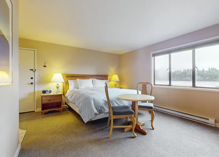 Bayfront Retreat A