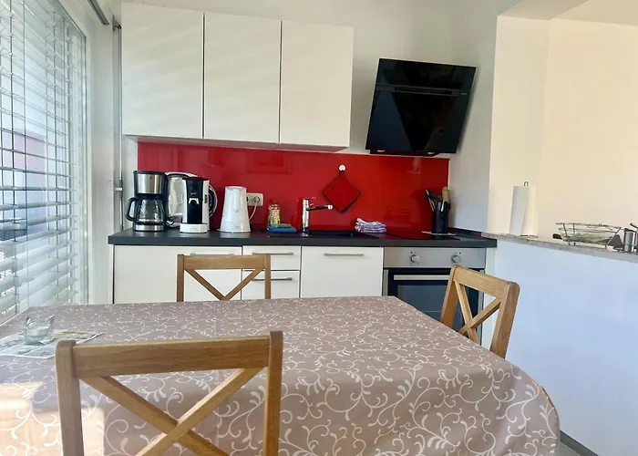 Gästehaus Sommertal, eigener Parkplatz, 800m zum Bodensee, 300m zur Altstadt