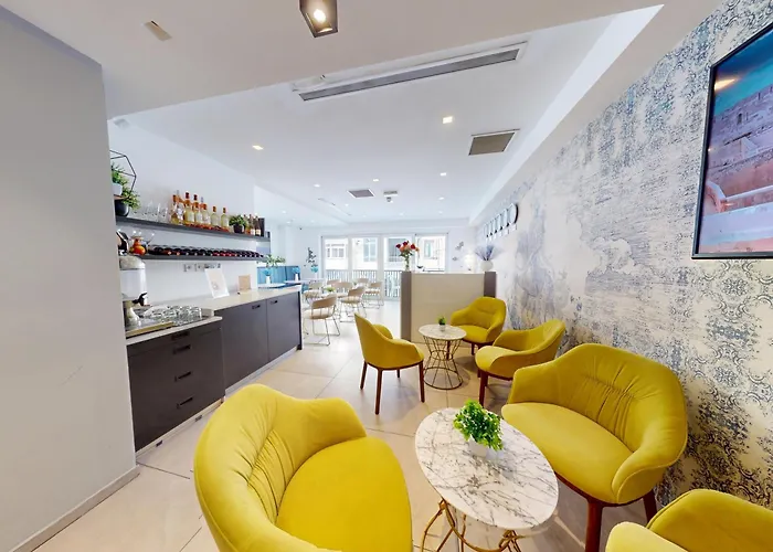 The G Hotel By Jl San Giuliano
