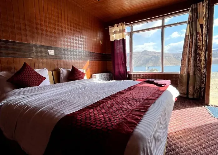 Soma Retreat Cottage, Pangong Lake