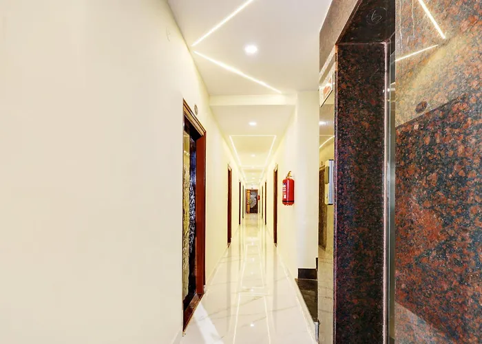 Super Hotel O Vizianagaram Near Railway Station
