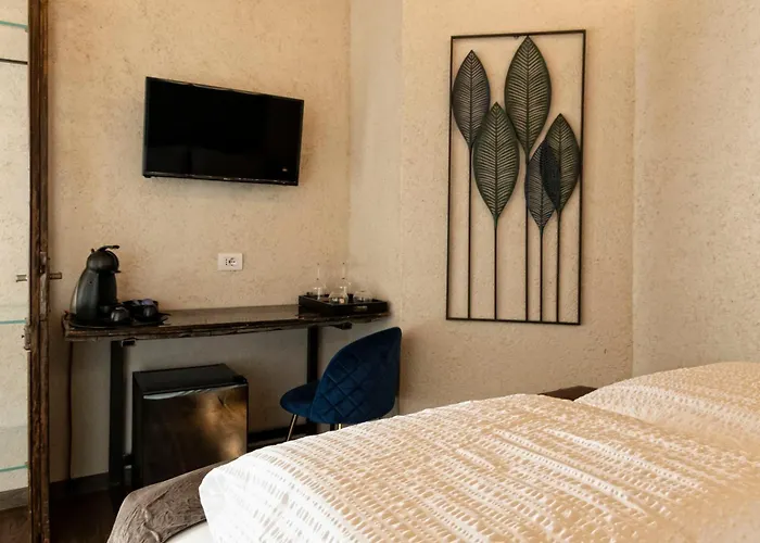 Domus Mea Suites