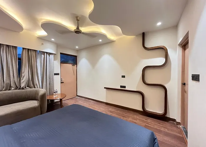 Joeys By The Lakeside, Bhimtal