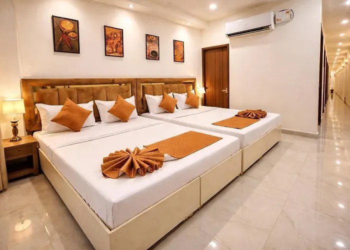 Paradise Stays 200 Meters From Golden Temple