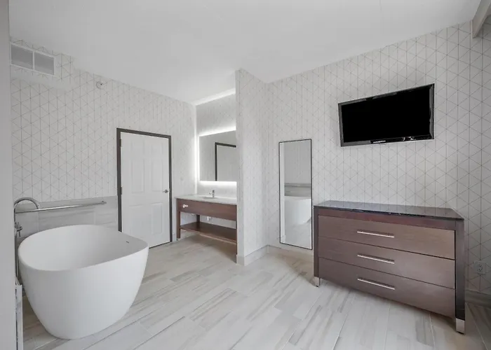 Wingate By Wyndham Sylvania-Toledo