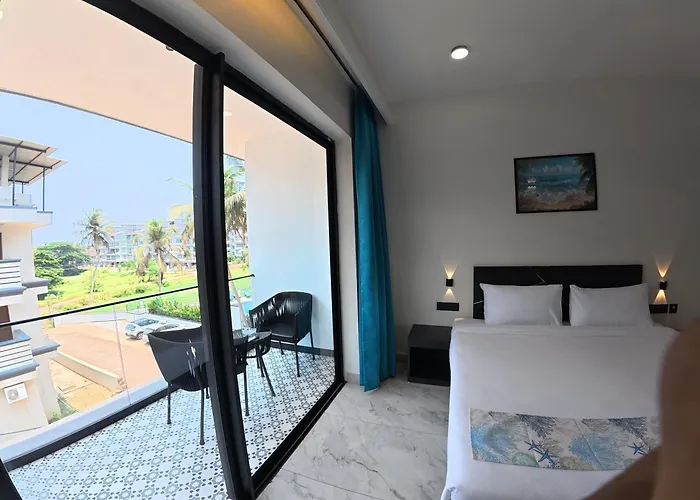 La Vida Colva Beach Resort