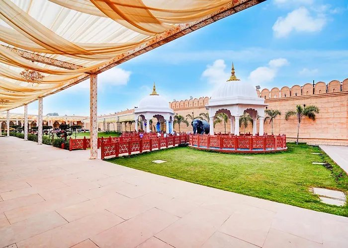 Super Oyo Palette Hotel And Resort Lbs International Airport Formerly Banaras Kila