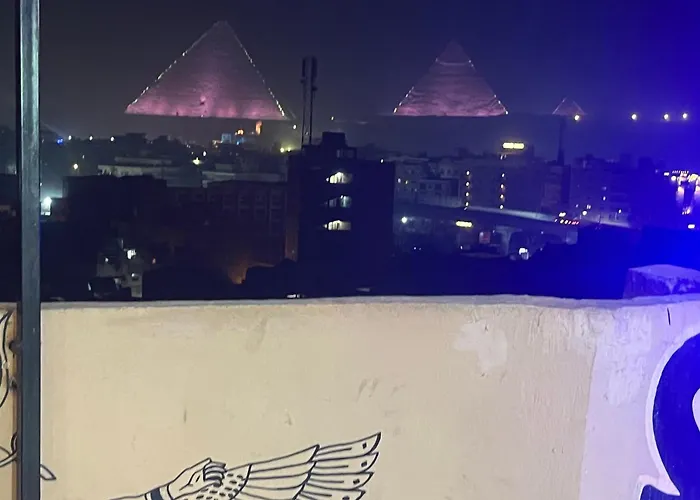 Farida Pyramids Inn& Jacuzzi