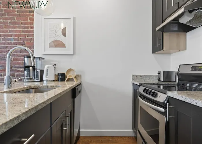 304 Newbury Street By Thatch