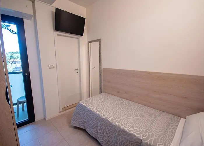 Hotel Monica