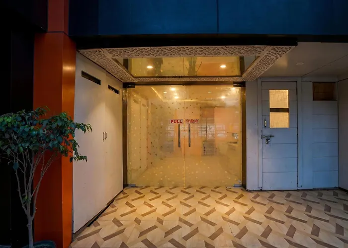 Hotel O Hyderabad Gate Iit Bhu