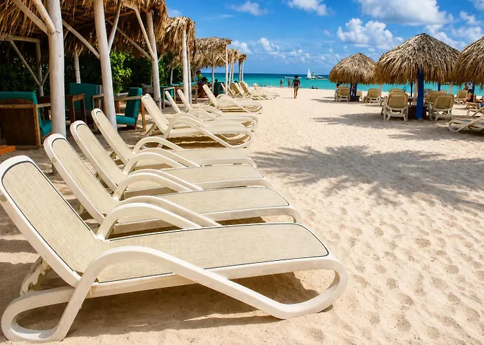 Villa Blanca Beach Club