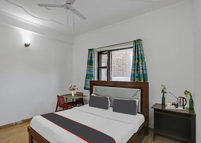 Hotel Naveen Stay