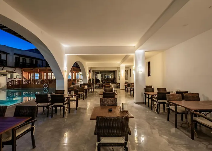 Costa Bitezhan Beach Hotel