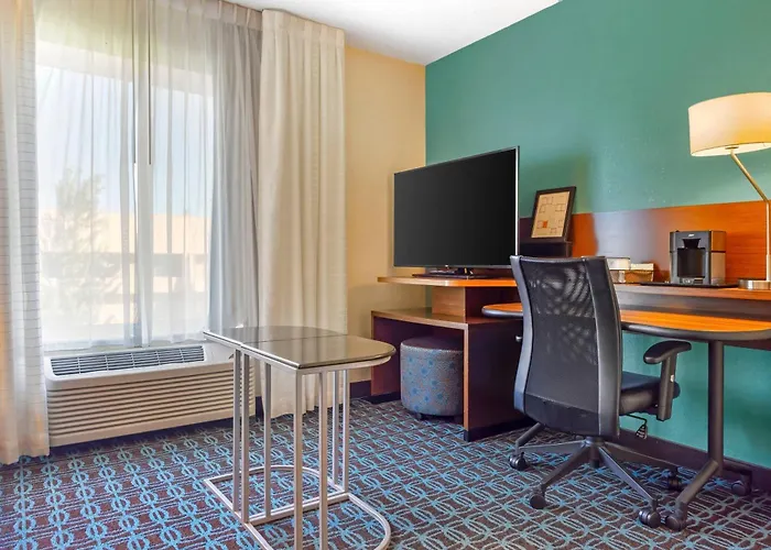 Comfort Inn & Suites Green Bay Stadium Area