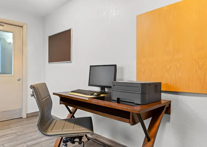 Days Inn By Wyndham Alpena