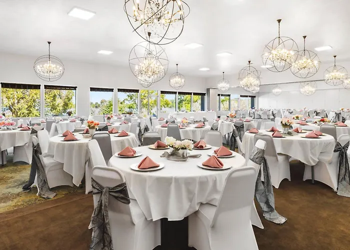 Richland Riverfront Hotel, An Ascend Collection Hotel
