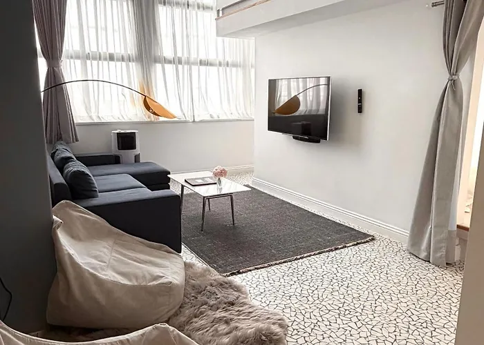 Trueman Court Luxury Serviced Apartments