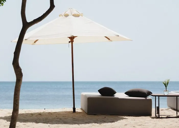 Sabai Beach Hotel
