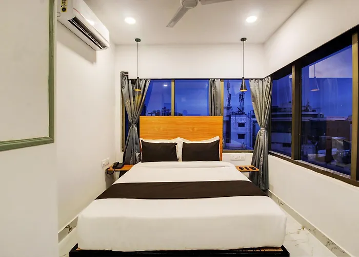 Super Townhouse Rcc Hotel Banjara Hills
