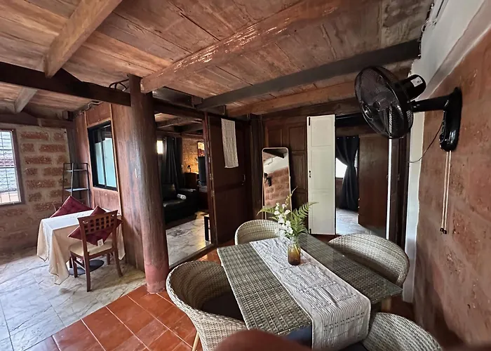 Coco Mountain View Guest House Hotel