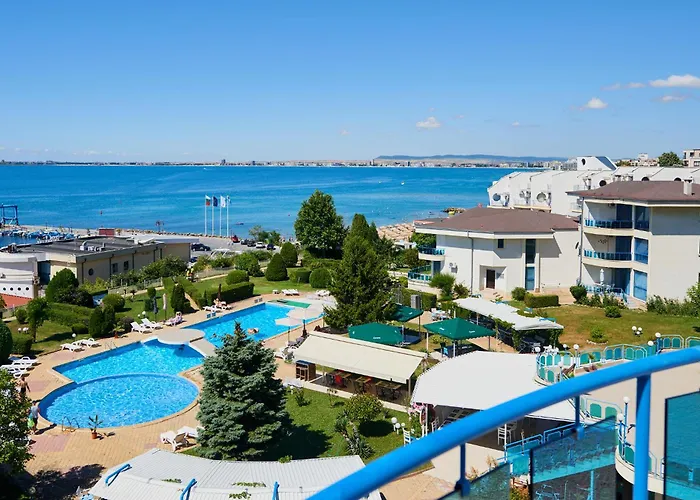 Riviera Complex 6