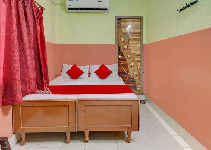 Oyo Flagship Sri Durga Lodge