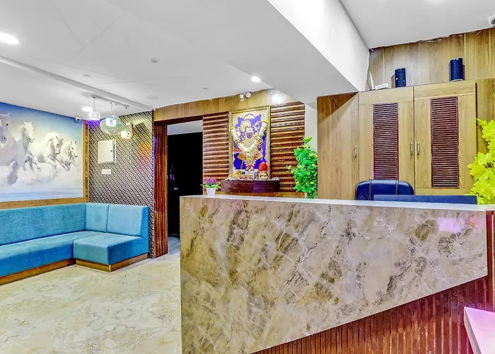 Hotel O The Grand Peradiot