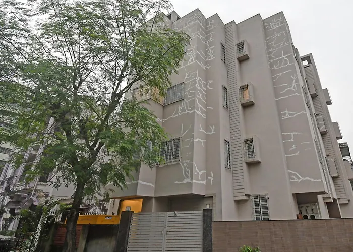 Super Townhouse Hotel All In One Near City Centre Salt Lake