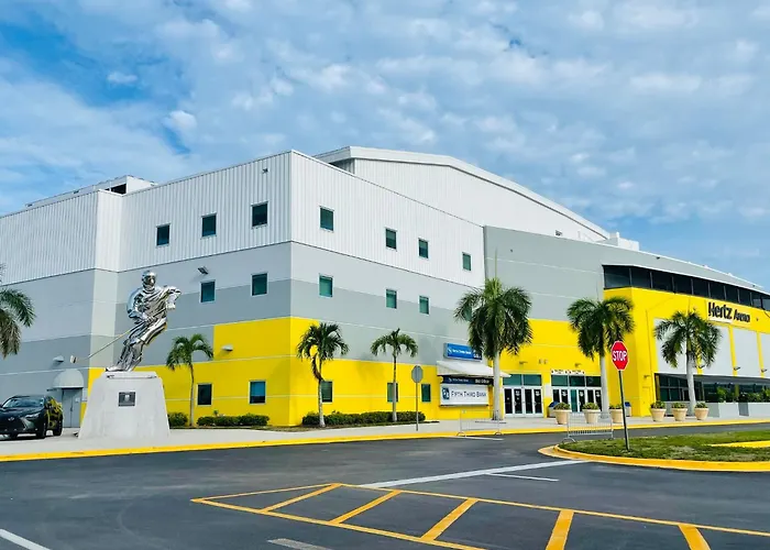 Crowne Plaza Ft Myers Gulf Coast By Ihg