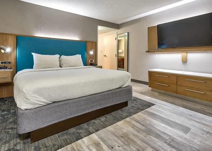 Country Inn & Suites By Radisson, Hampton Coliseum