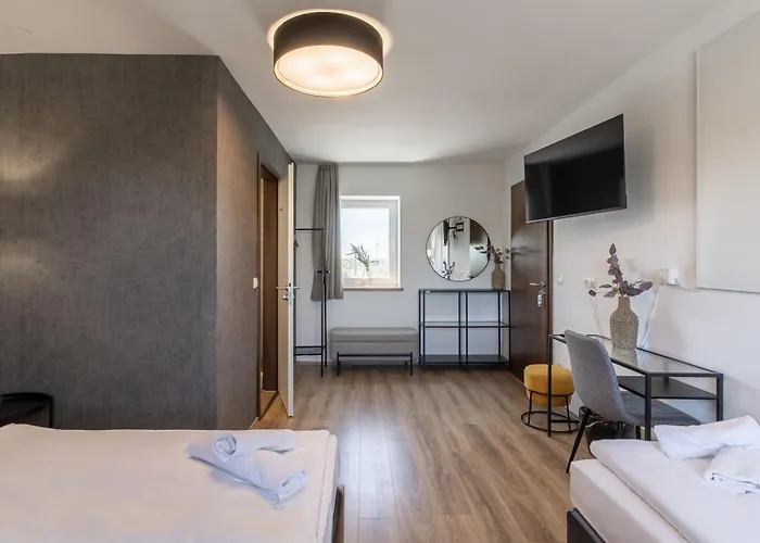 171 Hotel Hegyeshalom