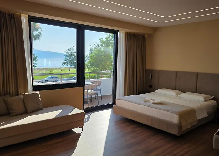 Haris Hotel & Suites