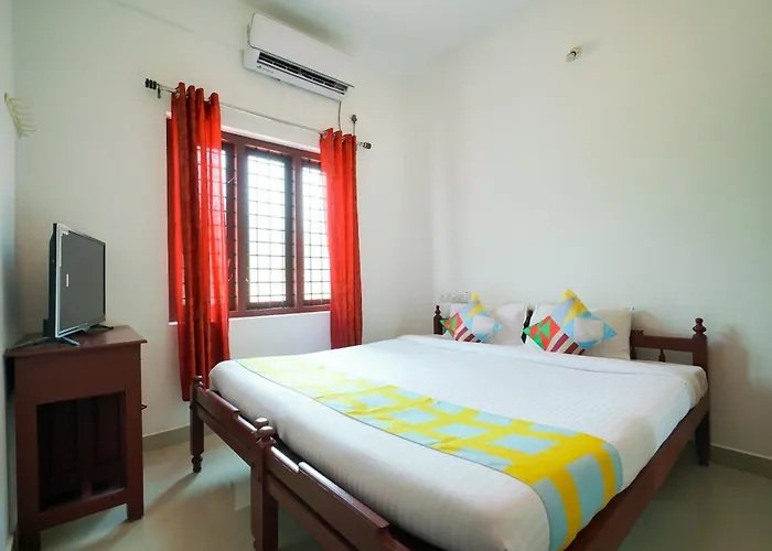 Oyo Vattekad Residency