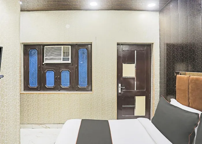 Hotel O Kashish Residency Near Model Town Metro Station