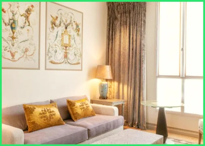 Hotel Rudraksh ! Varanasi ! होटल रुद्राक्ष - హోటల్ రుద్రాక్ష్ Fully-Air-Conditioned Hotel At Prime Location With Parking Availability, Near Kashi Vishwanath Temple, And Ganga Ghat 3