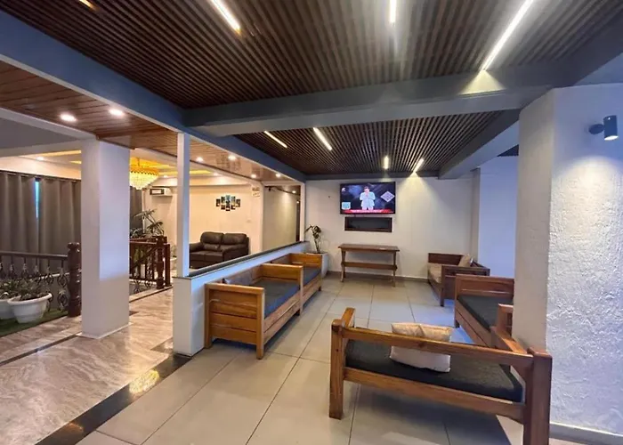 Woods Villa Cottages Manali - 1,2,3,4 Cottages & Villas Available In Manali With Scenic Mountain View