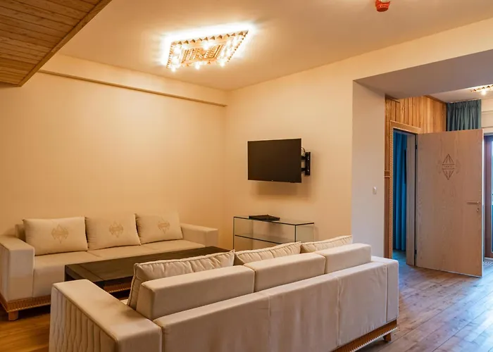 Mountain Diamond Resort