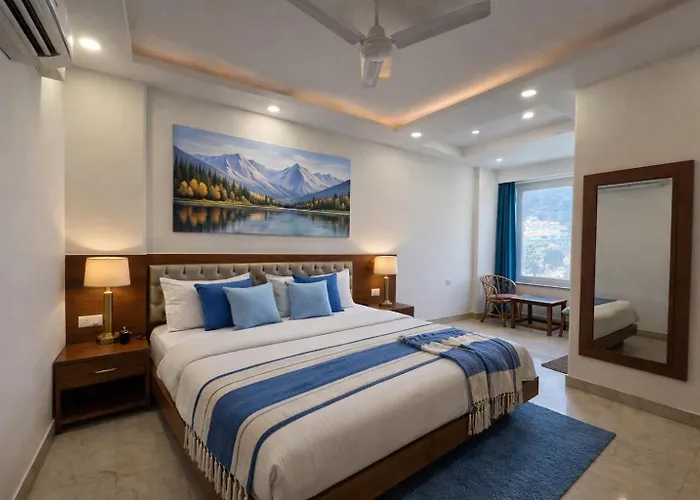 Hotel Dhakad Gold, Near Lakshman Jhula, Tapovan