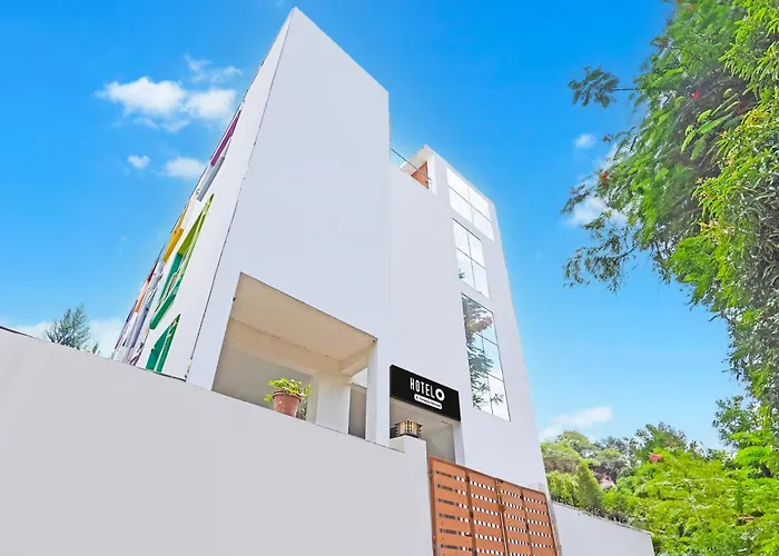 Hotel O Sholinganallur Near Anjaneya Temple