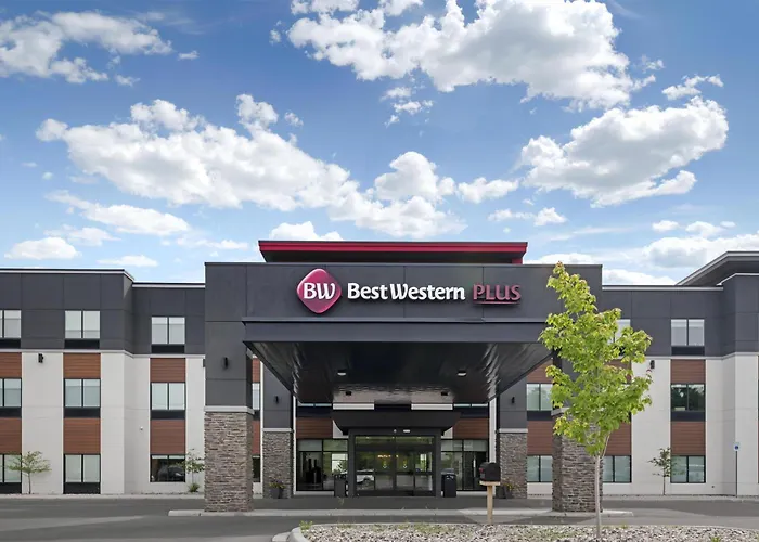 Best Western Plus Marquette Hotel & Suites