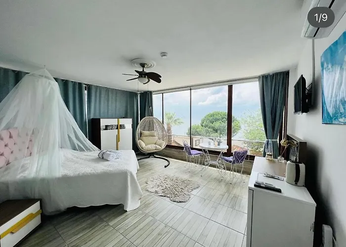 Ella Willa Suite House Butik Otel