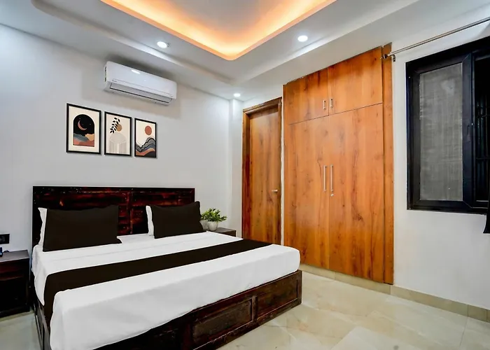 Townhouse Sector 143B Noida