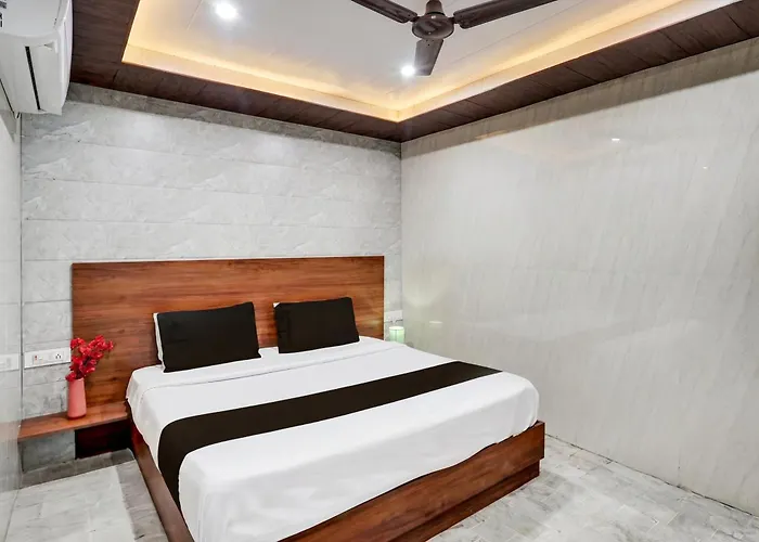 Hotel O Govind Nagar Kanpur Formerly Maharoopa Palace