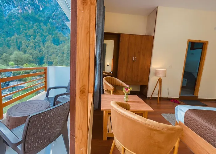 Hotel The Winterline - Best Selling Property In Kasol 2025-26