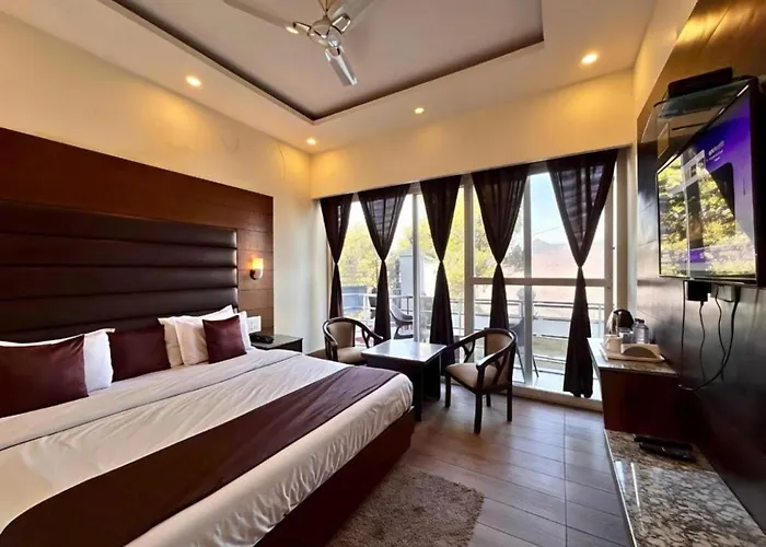 The Raarees Mist Resort, Munnar - Nested In Nature'S Lap