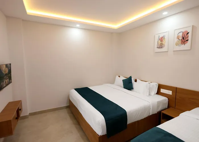 Munderi Green Mounts - Family Rooms With Pool, Wayanad, Kalpetta