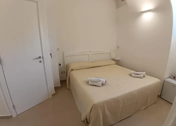 Aparthotel "Riad Amalfitano" In The Historical Center 5 Minutes Away, At 350 Mt, From The Main Square