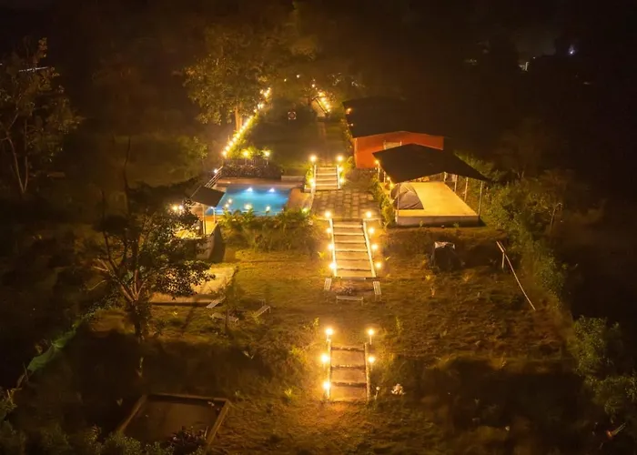 Dandeli Lake Leaf - Dandeli Resort