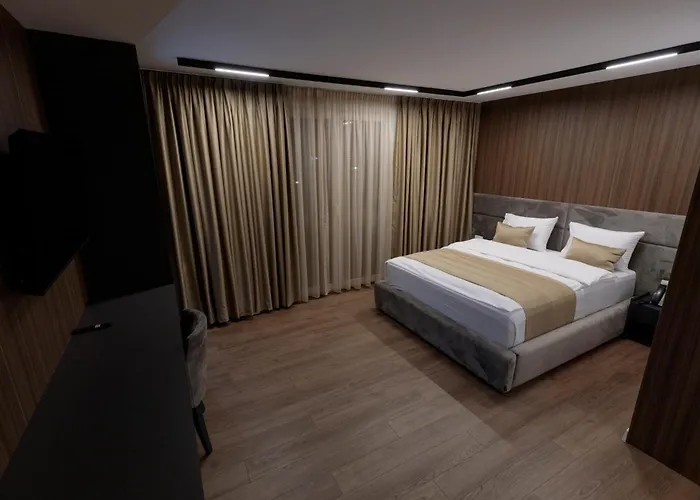 Velura Hotel